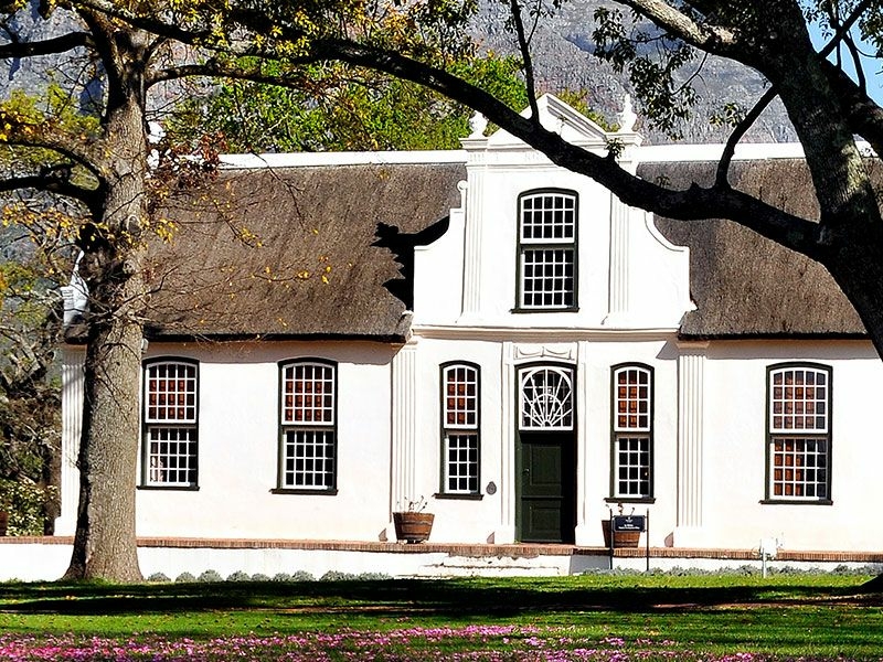 https://www.fdwijnwinkel.nl/media/cache/16x9_thumb/media/image/brand-banner/Boschendal_maner_groot.jpg